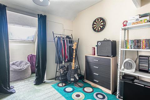 117 Valley Road, Meersbrook, Sheffield, S8 9FX