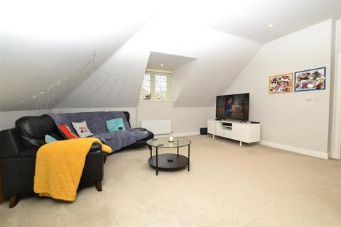 2 bedroom flat to rent - Flat 3, 51 Cressingham Road