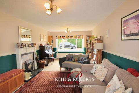 4 bedroom detached house for sale, Parc Y Llan, Llanfair Dyffryn Clwyd, Ruthin