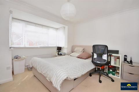 7 Borrowdale Close, Eastbourne, BN23 8HX