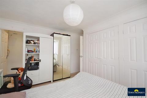 7 Borrowdale Close, Eastbourne, BN23 8HX