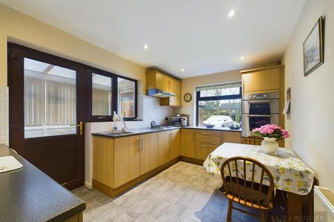 2 bedroom semi-detached bungalow for sale, Maple Walk, Brandesburton, Driffield