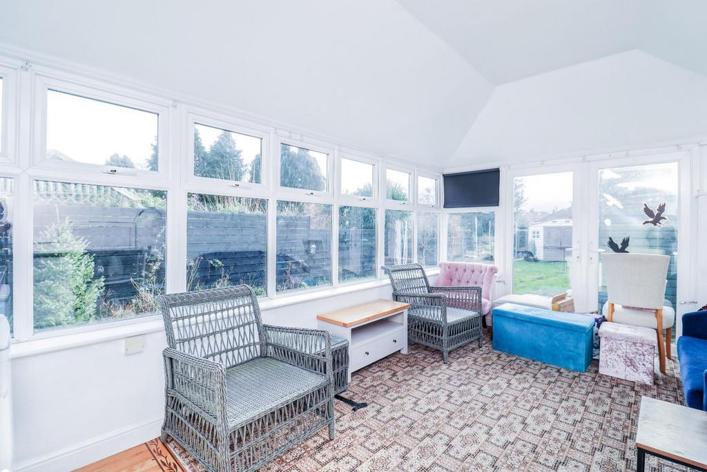 Lounge/Kitchen
