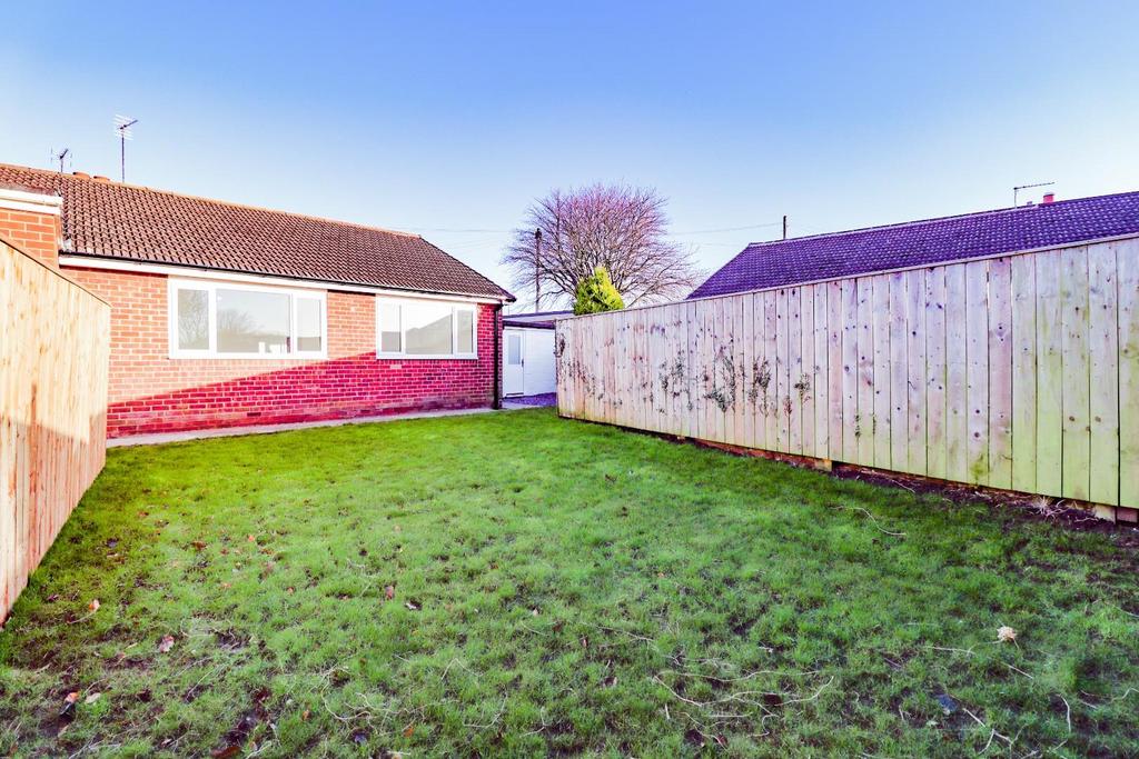 Grosvenor Road, Wolviston Court, Billingham, TS22 5AW 2 bed semi