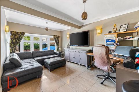 6 bedroom detached house for sale, Ripley View, Loughton IG10