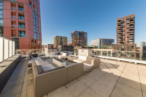 3 bedroom penthouse to rent, Brent House, Nine Elms Point, London