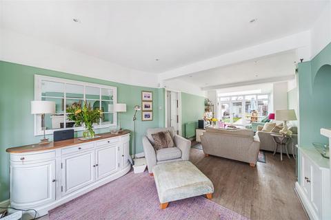157 Wolsey Drive, Kingston Upon Thames, KT2 5DR