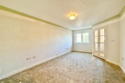 2 bedroom flat for sale, Saxon Heights, Brixham