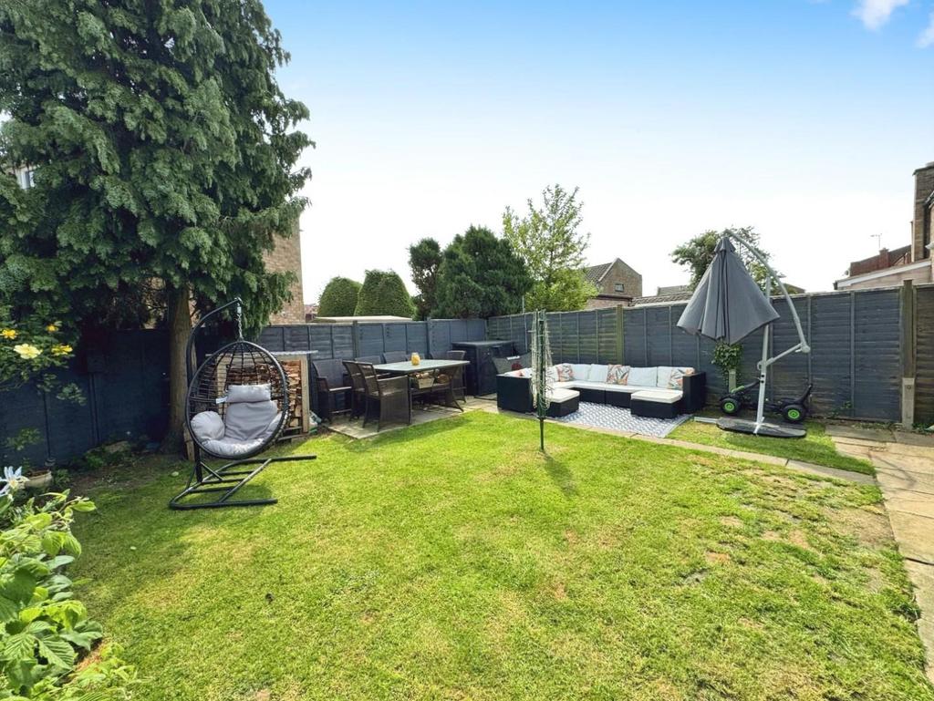 C5bdf282-Garden 20a.jpg