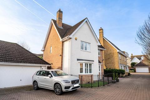 5 bedroom detached house for sale, Chestnut View, Dunmow, Essex