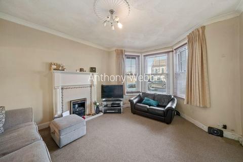 3 bedroom terraced house for sale - Hoppers Road, Winchmore Hill, N21