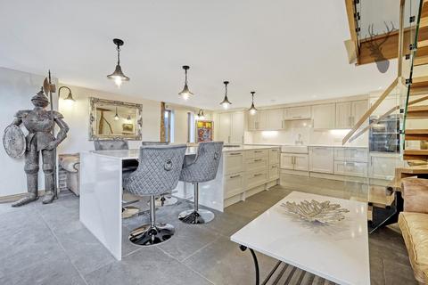 4 bedroom barn conversion for sale, Abridge Road, Abridge, Romford