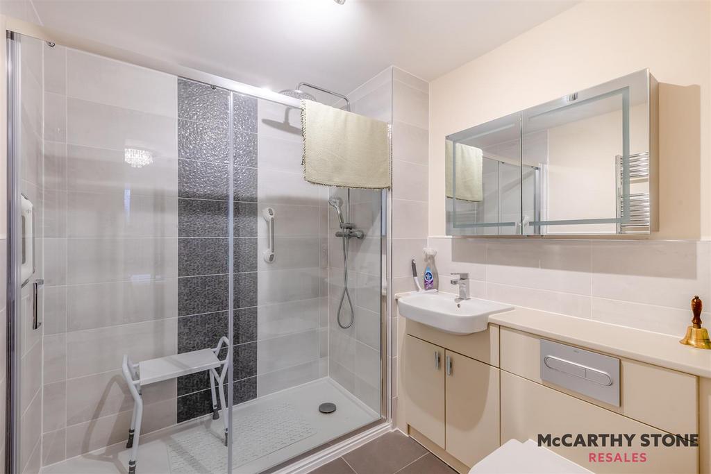 8581642-interior13.jpg