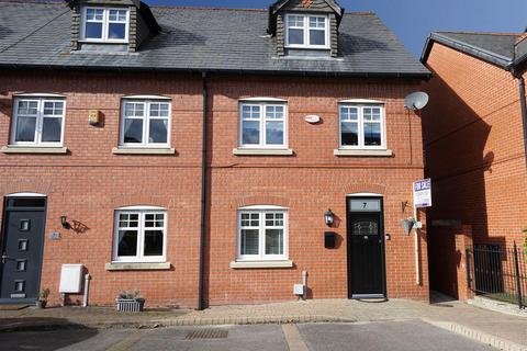 4 bedroom townhouse for sale, Alden Close, Standish, Wigan