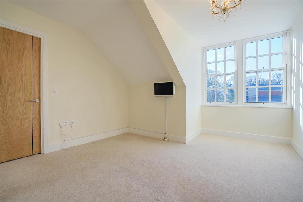 8582882-interior22.jpg