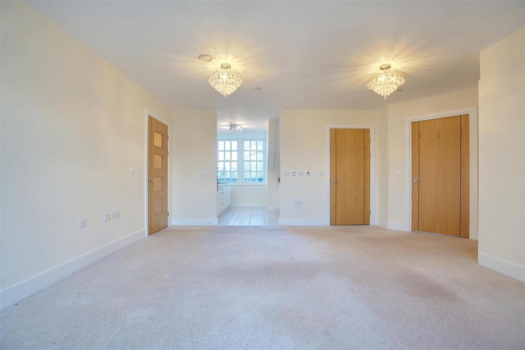8582882-interior17.jpg