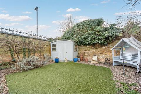 1 bedroom link detached house for sale, Duke Road, London