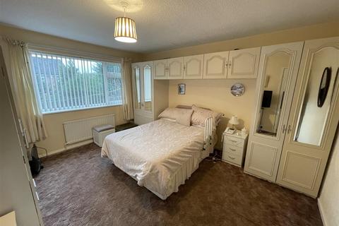 12 Barnes Close, Darlington, DL3 9BP