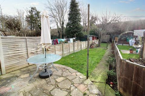 174 Eversley Avenue, Bexleyheath, DA7 6SW