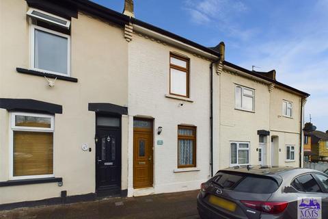 2 bedroom house for sale, Dongola Road, Strood
