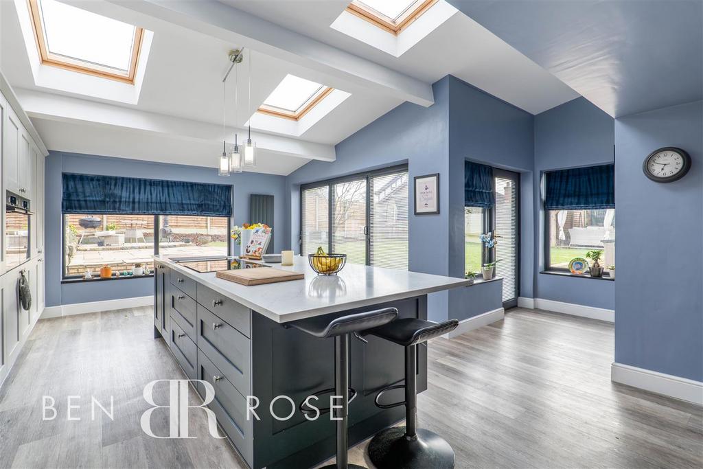Kitchen/Breakfast Room