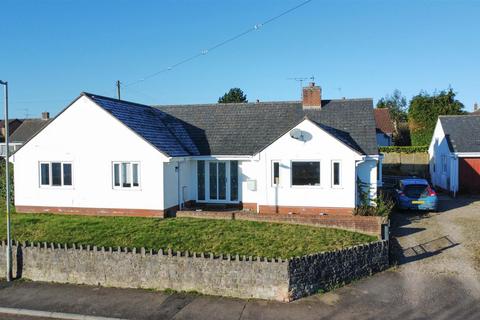 4 bedroom detached bungalow for sale, Littledean Hill Road, Cinderford GL14