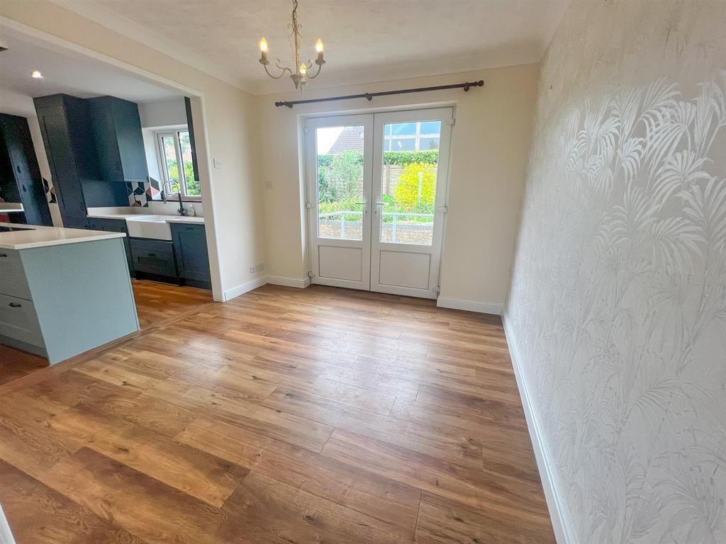 Littledean Hill Road, Cinderford GL14 4 bed detached bungalow for sale