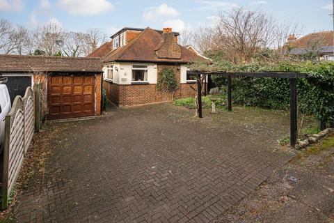 54a Meadow Walk, Epsom, KT17 2ED