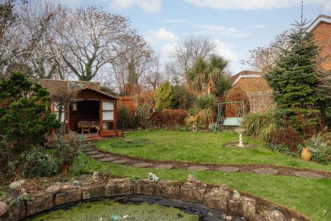 54a Meadow Walk, Epsom, KT17 2ED
