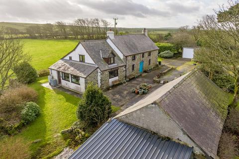 4 bedroom property with land for sale - Llanarth, Ceredigion, SA47