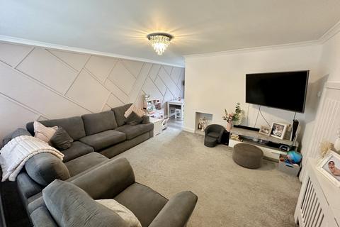 11 Biddenden Close, Eastbourne, BN23 7HX