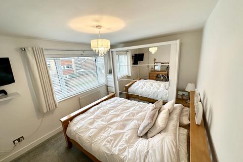 11 Biddenden Close, Eastbourne, BN23 7HX