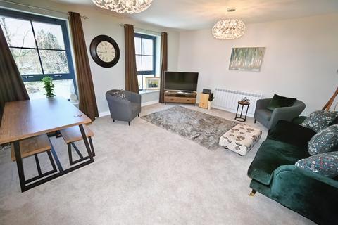 2 bedroom apartment to rent, Wergs Hall, Wolverhampton WV8