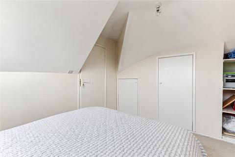 17 Treen Avenue, London, SW13 0JR