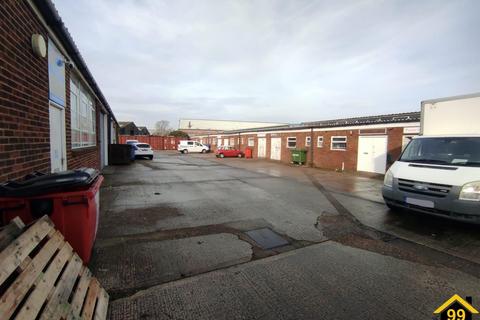 Warehouse to rent, Modern Moulds Business Centre, Littlehampton, West Sussex, BN17