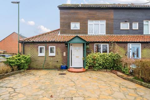 3 bedroom end of terrace house for sale, Swallowtail Road, Horsham, RH12
