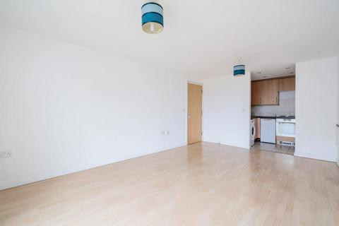 2 bedroom flat for sale, Feltham,  West London,  TW13