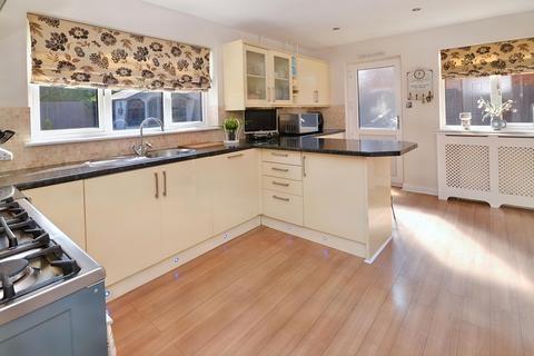 4 bedroom detached house for sale, Albery Way, New Waltham DN36