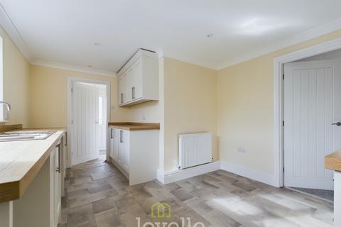 17 Caenby Road, Cleethorpes, DN35 0JT