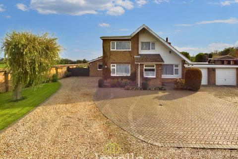 4 bedroom detached house for sale, Mill Race, Tetney DN36