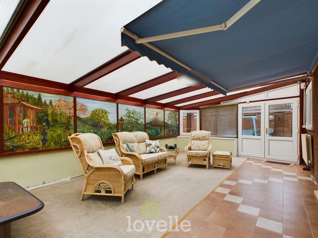 Peaks Avenue, New Waltham DN36 3 bed detached bungalow for sale £260,000