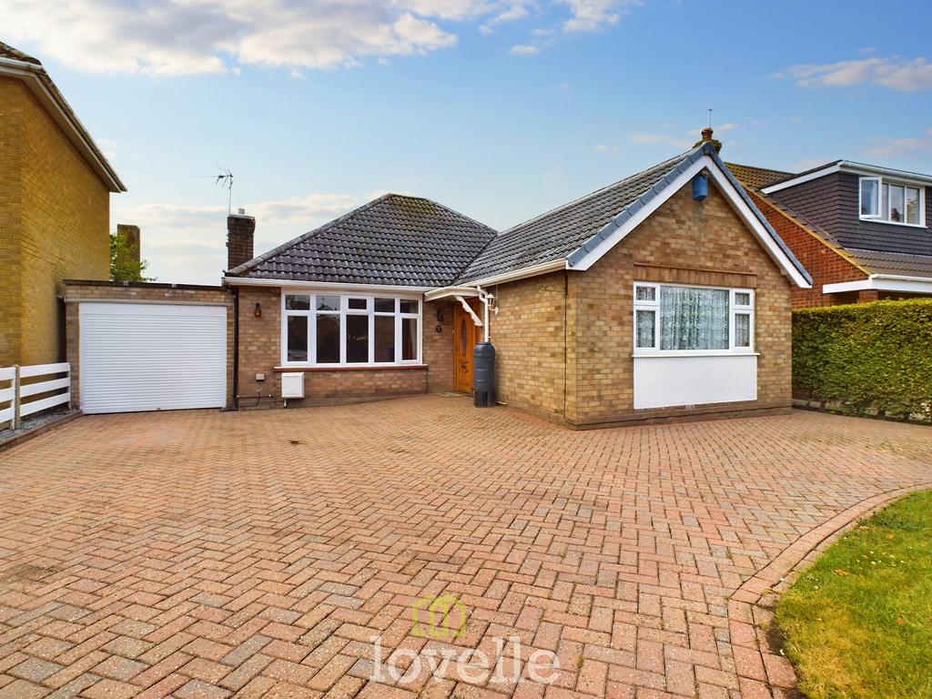 St Thomas Close, Humberston DN36 3 bed detached bungalow for sale £