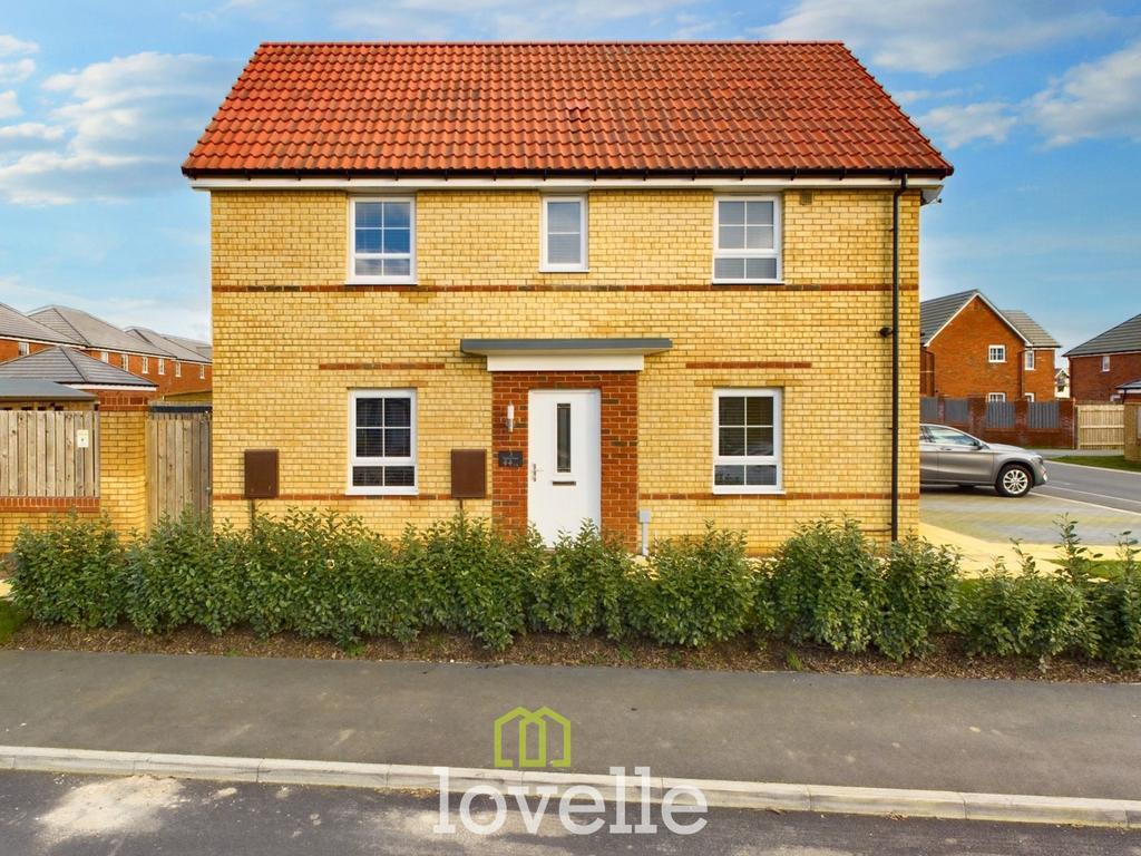 Vickers Road, New Waltham DN36 3 bed semidetached house for sale £