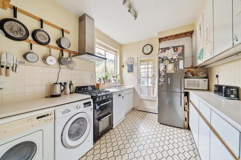 3 bedroom semi-detached house for sale - Wolsey Road, Esher, Surrey, KT10