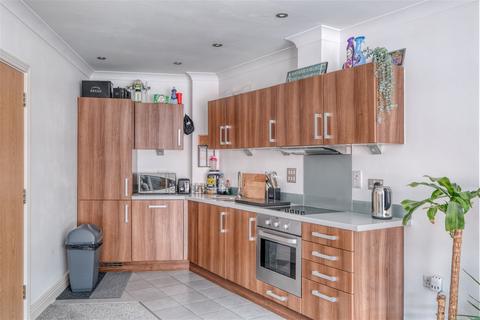 Apartment 14, Portland Point Armstrong Drive, Worcester, WR1 2GE
