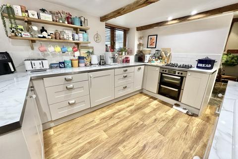 4 bedroom detached house for sale, Highfield Road, Lydney, Gloucestershire, GL15 5ND