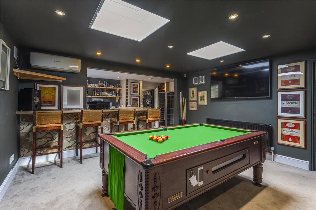 Games Room/Snug