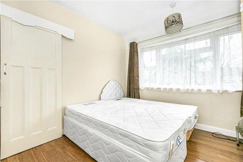 21 Rydal Gardens, Whitton, Hounslow, TW3 2JJ