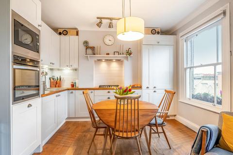 42c Cranfield Road, London, SE4 1UG