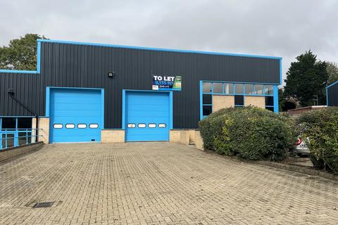 Industrial unit to rent, Unit C1 Hazleton Interchange, Lakesmere Road, Horndean, Waterlooville, PO8 9JU